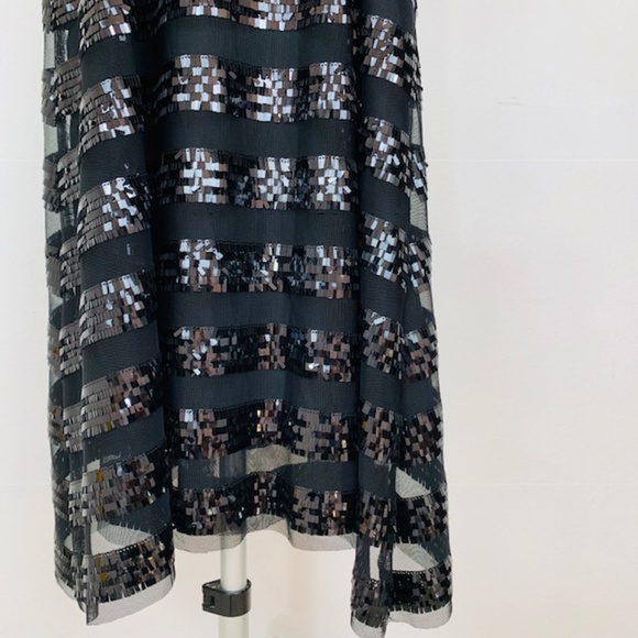 ALI & JAY black flat sequin soft mesh dress. M. - Picture 9 of 14